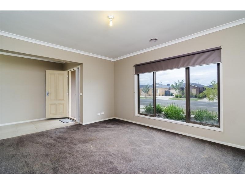 74 Kinglake Drive, Wyndham Vale VIC 3024