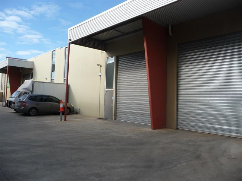 4/4 Shaft Court, Hoppers Crossing VIC 3029