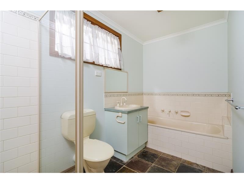 16 Mailrun Court, Hoppers Crossing VIC 3029