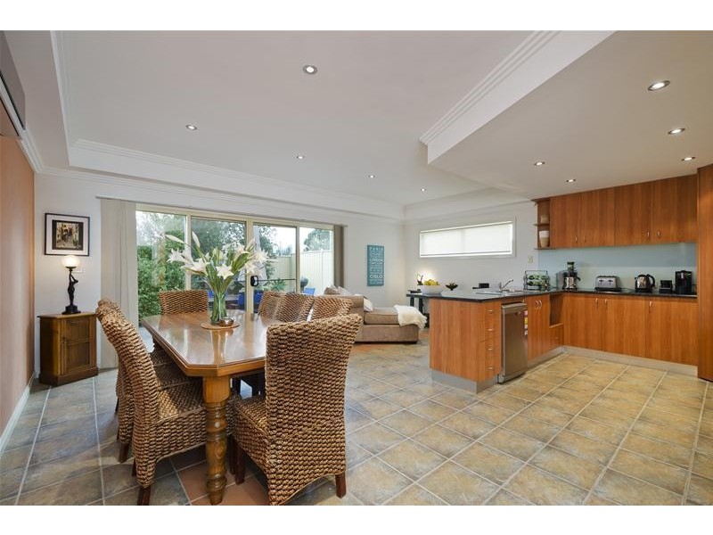 25B Parklands Grove, Werribee VIC 3030