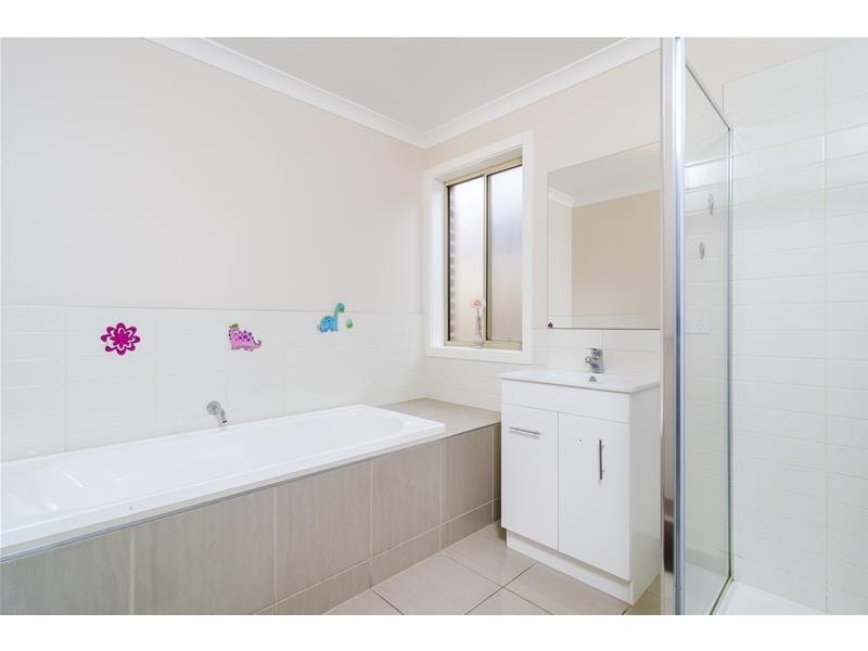 15 Ducane Street, Wyndham Vale VIC 3024