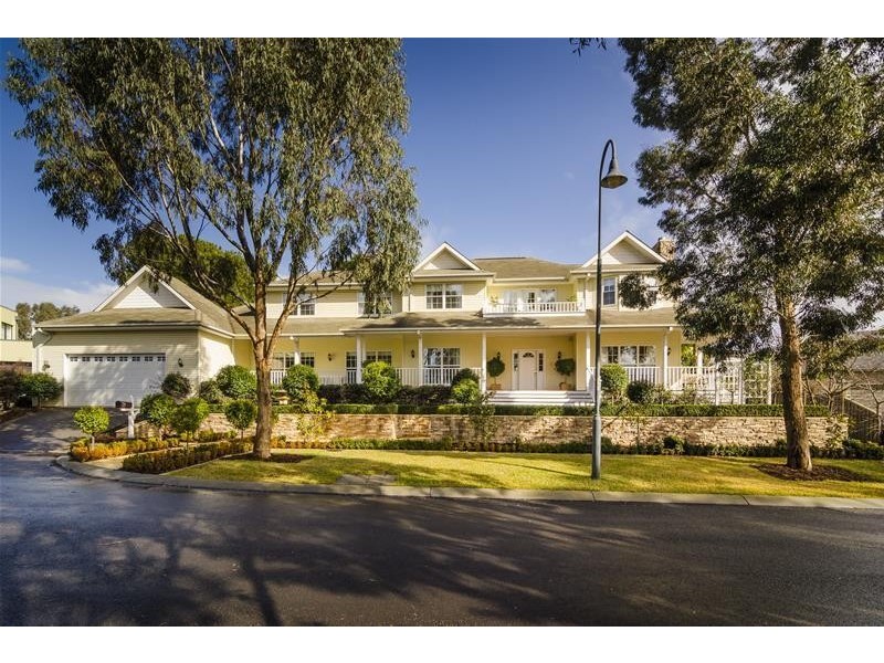 8 Watkins Grove, Werribee VIC 3030