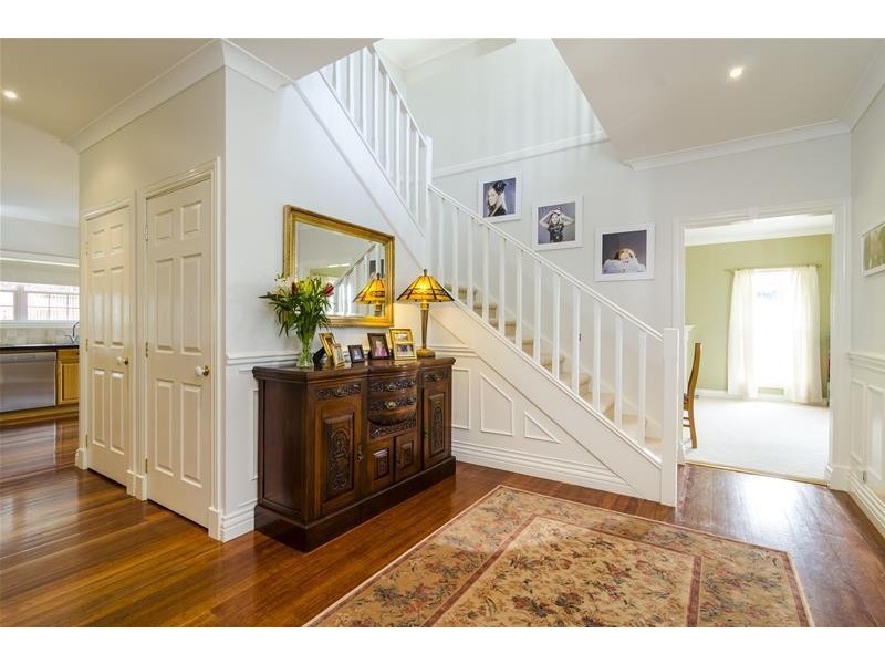 8 Watkins Grove, Werribee VIC 3030