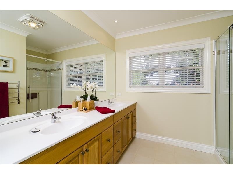 8 Watkins Grove, Werribee VIC 3030