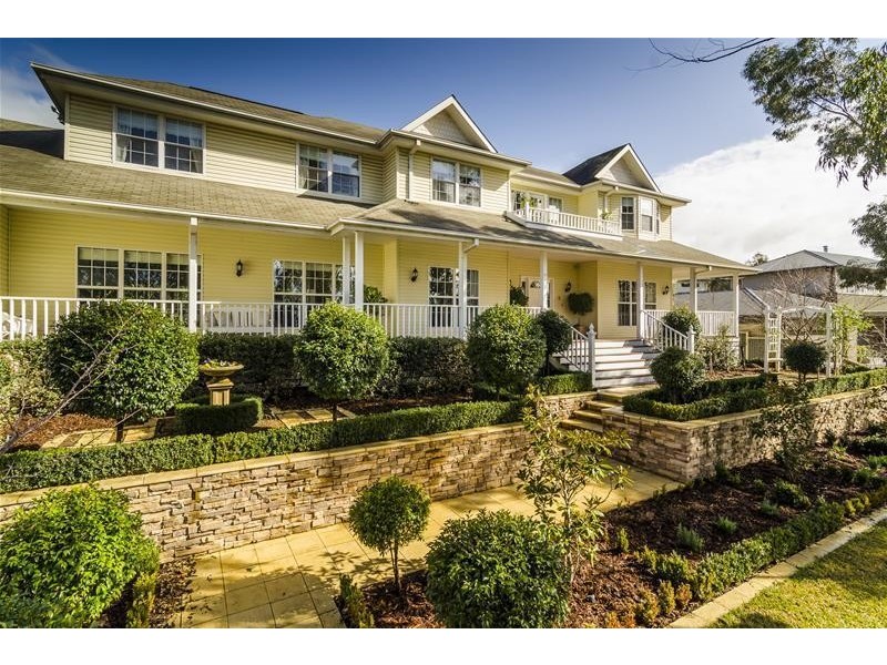 8 Watkins Grove, Werribee VIC 3030