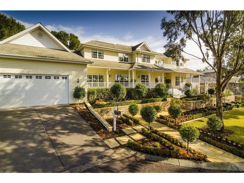 8 Watkins Grove, Werribee VIC 3030