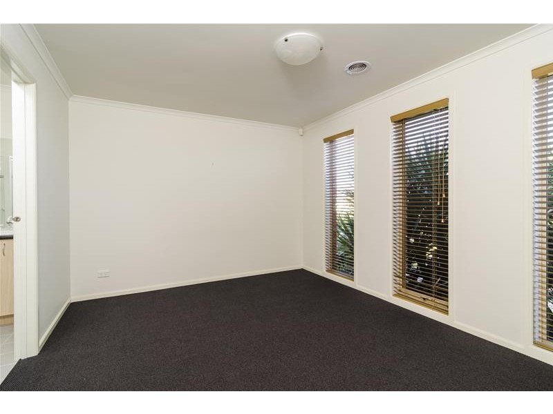 16 Orana Street, Wyndham Vale VIC 3024