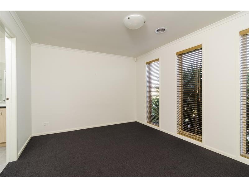 16 Orana Street, Wyndham Vale VIC 3024