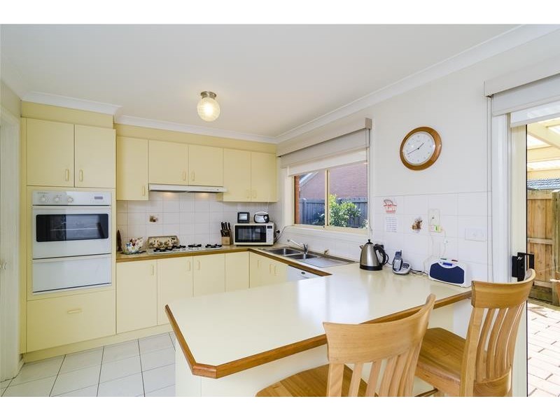 2/134 Werribee Street, Werribee VIC 3030