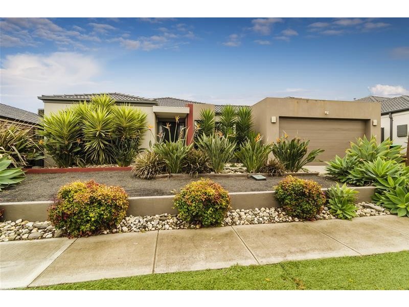 8 Ashburton Avenue, Wyndham Vale VIC 3024