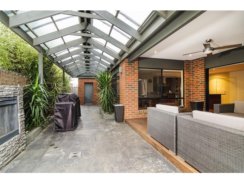 8 Ashburton Avenue, Wyndham Vale VIC 3024