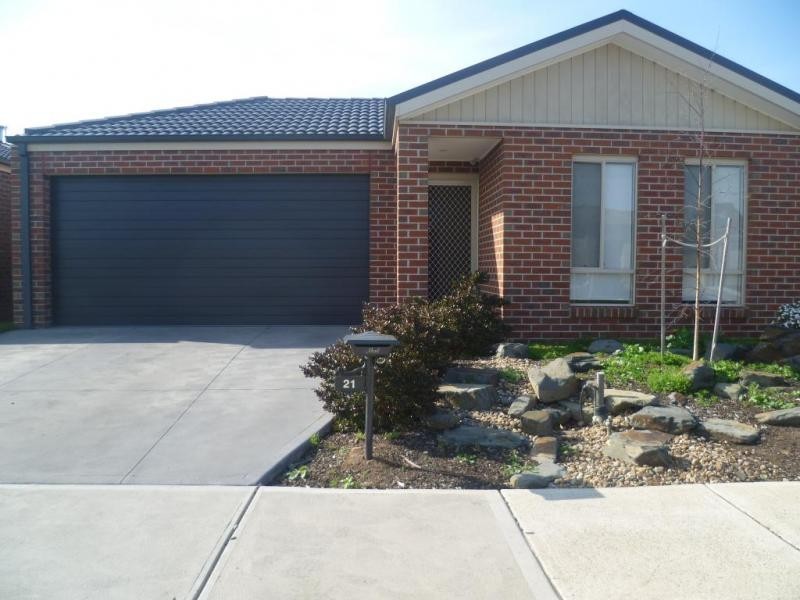 21 Morgan Crescent, Werribee VIC 3030