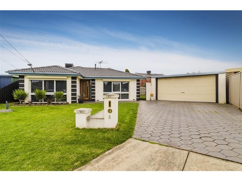 5 Loddon Court, Werribee VIC 3030