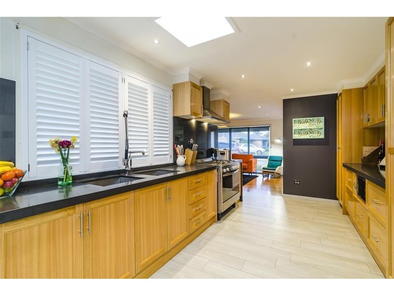 5 Loddon Court, Werribee VIC 3030