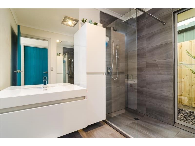 5 Loddon Court, Werribee VIC 3030