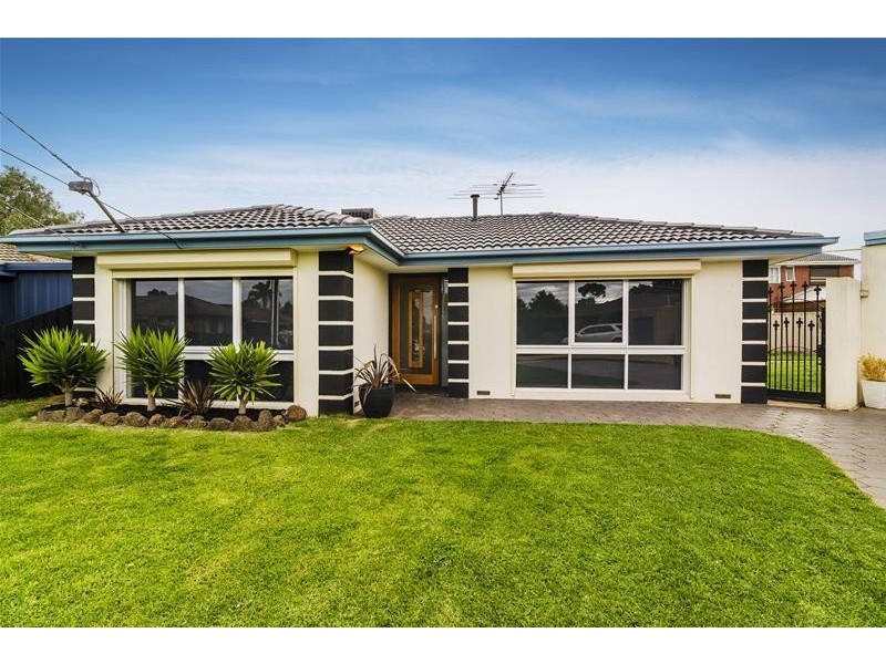 5 Loddon Court, Werribee VIC 3030