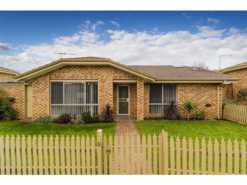 5/5 Tower Road, Werribee VIC 3030