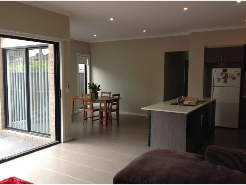 2/3 Ponsford Drive, Point Cook VIC 3030