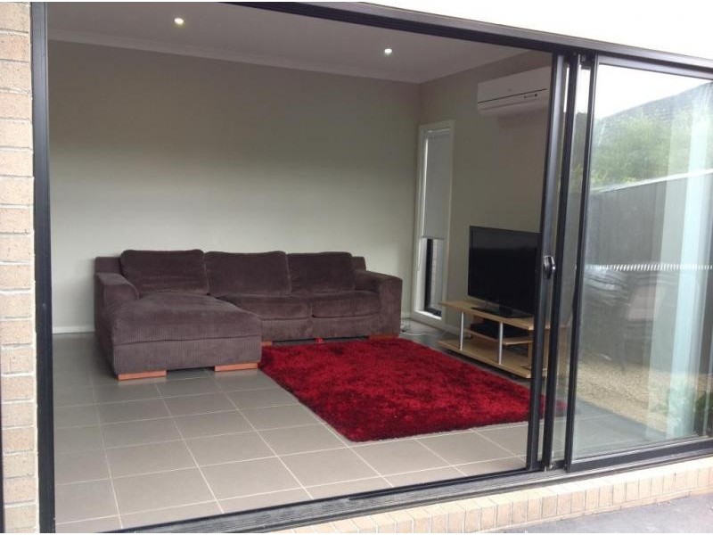 2/3 Ponsford Drive, Point Cook VIC 3030