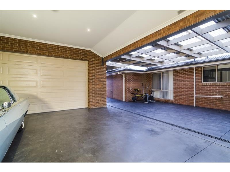 10 St Andrews Drive, Werribee VIC 3030