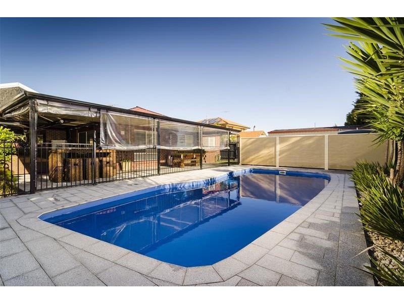 6 Carolyn Drive, Hoppers Crossing VIC 3029