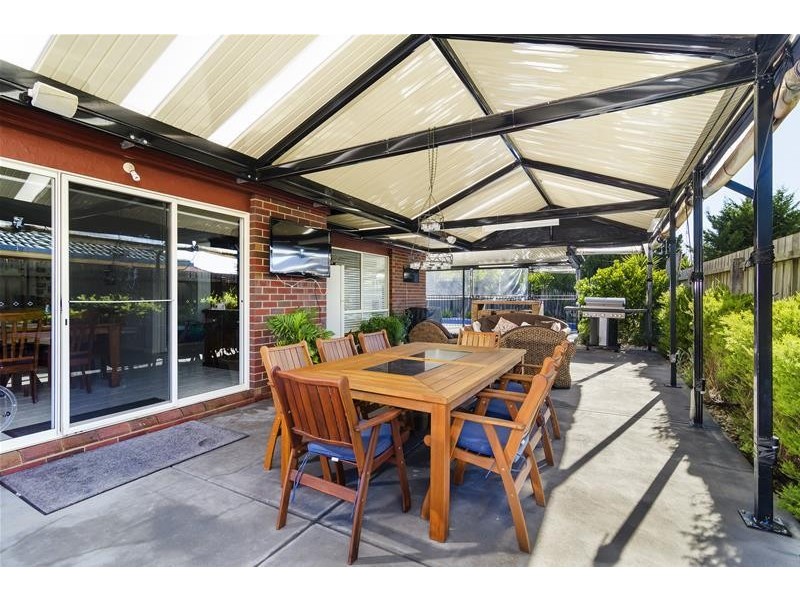 6 Carolyn Drive, Hoppers Crossing VIC 3029