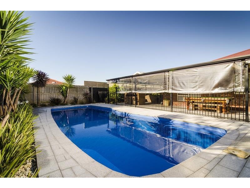 6 Carolyn Drive, Hoppers Crossing VIC 3029