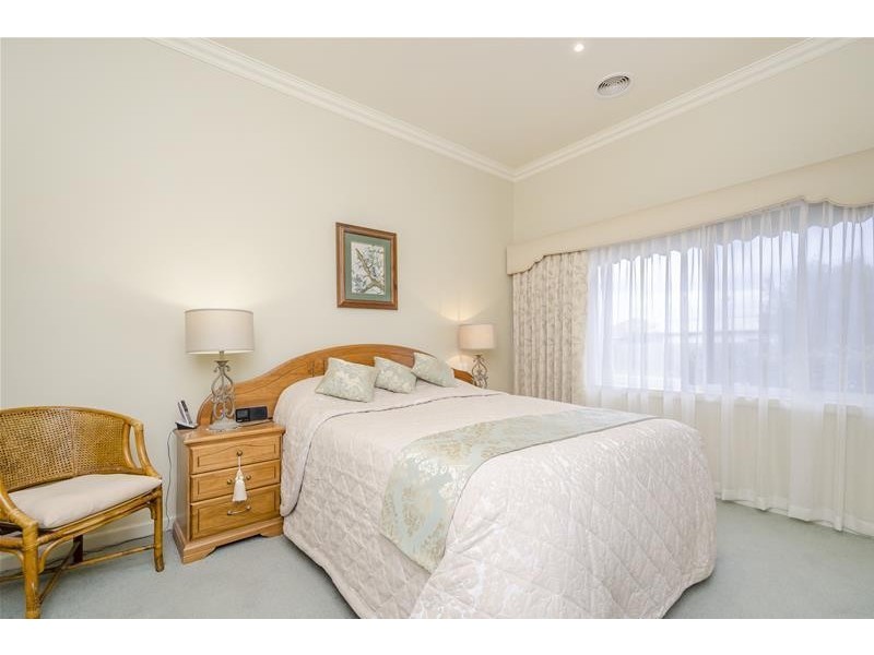 21 Carter Crescent, Werribee VIC 3030