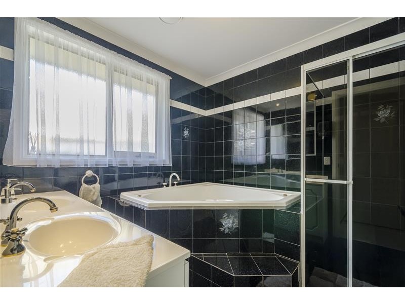 3 Fulham Court, Hoppers Crossing VIC 3029