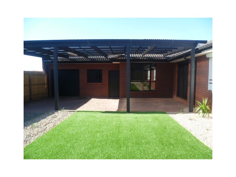 12 Angela Drive, Hoppers Crossing VIC 3029