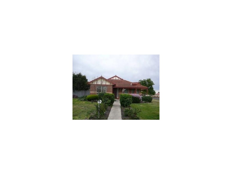 7 Rob Close, Hoppers Crossing VIC 3029