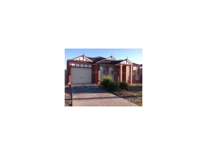 2/13 Bellinger Crescent, Werribee VIC 3030