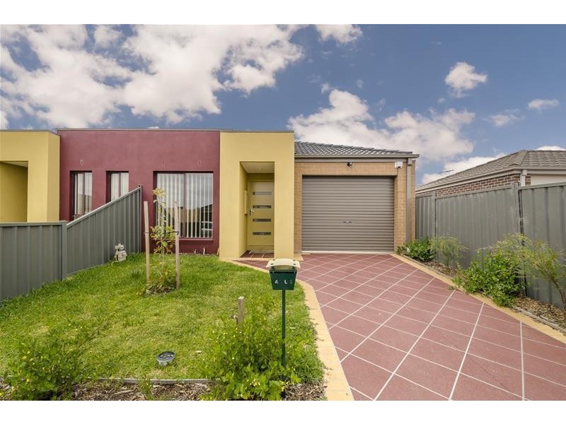 2/4 Wickham Street, Wyndham Vale VIC 3024