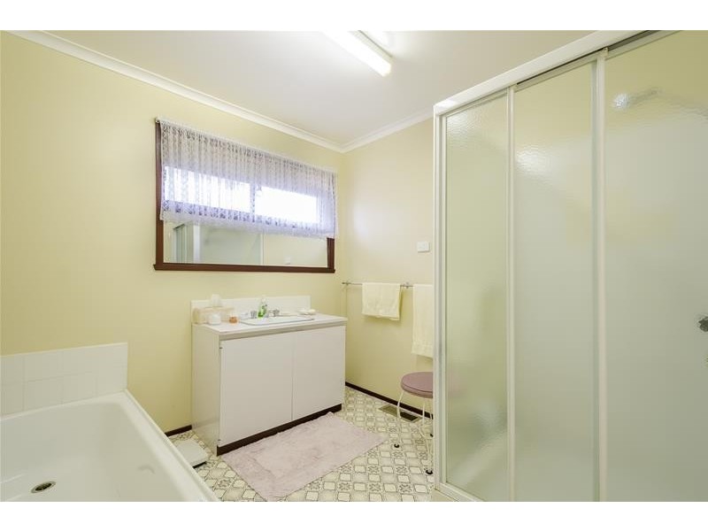 14 McCormack Crescent, Hoppers Crossing VIC 3029