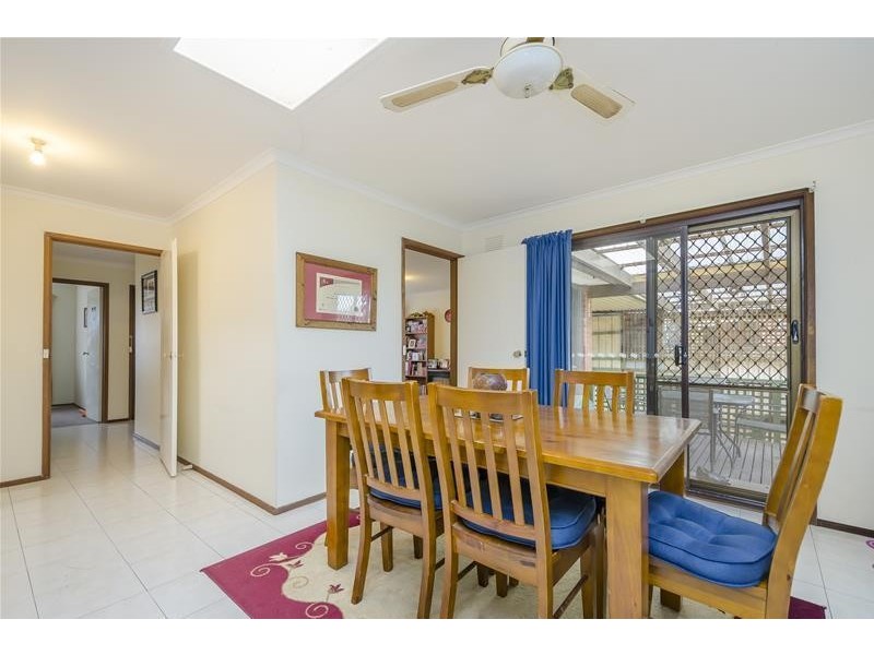 8 Terrigal Court, Werribee VIC 3030