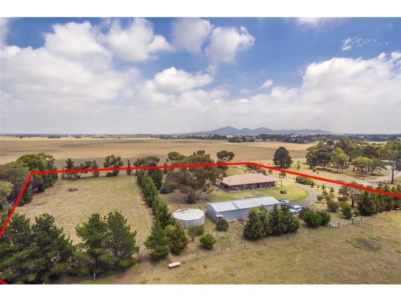 60 Hughes Road, Little River VIC 3211