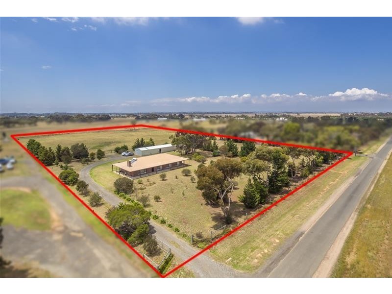 60 Hughes Road, Little River VIC 3211