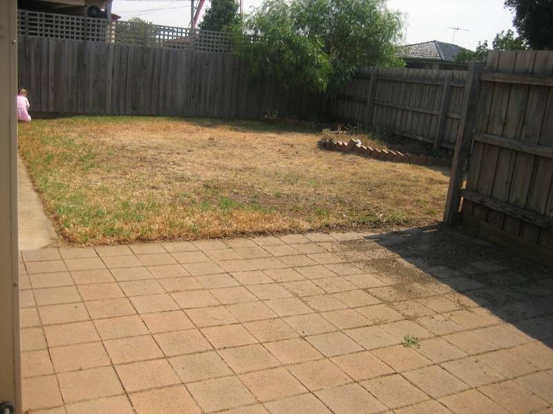 1/20 Hogans Grove, Werribee VIC 3030