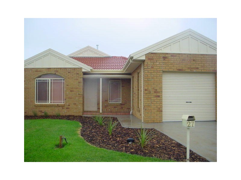 27 Georgia Crescent, Werribee VIC 3030