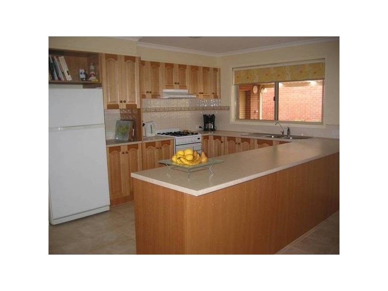 2 St Peter Court, Tarneit VIC 3029