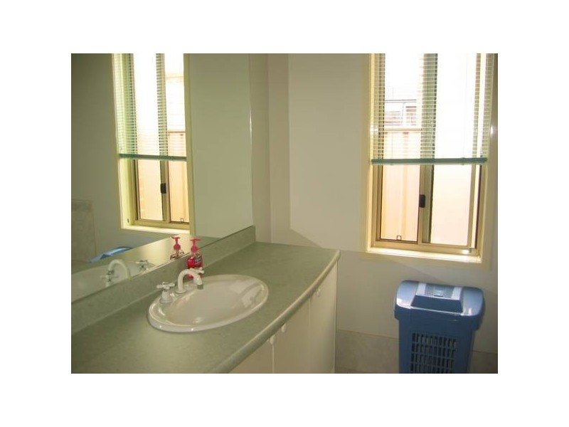 2 St Peter Court, Tarneit VIC 3029