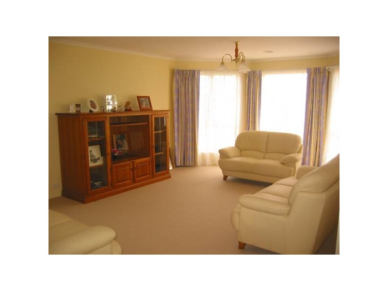 2 St Peter Court, Tarneit VIC 3029