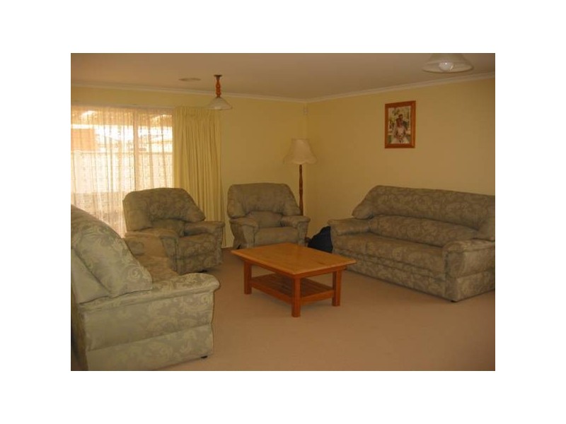 2 St Peter Court, Tarneit VIC 3029