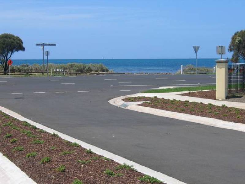 1 Hood Road, Indented Head VIC 3223