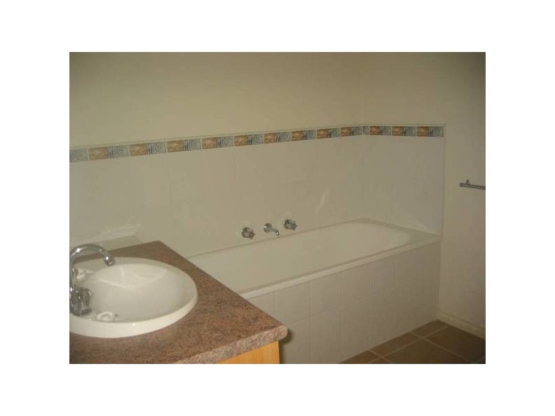 1/21 Kelvin Grove, Werribee VIC 3030