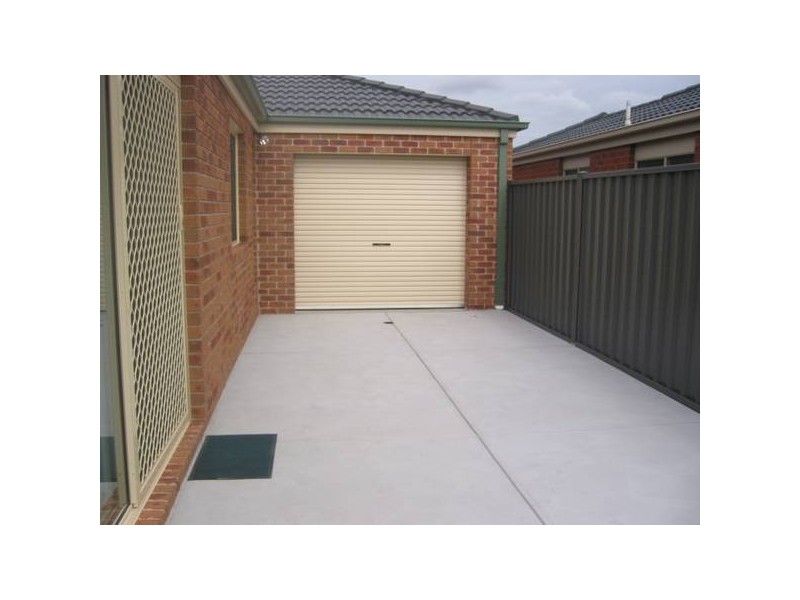 15 Mundi Crescent, Wyndham Vale VIC 3024
