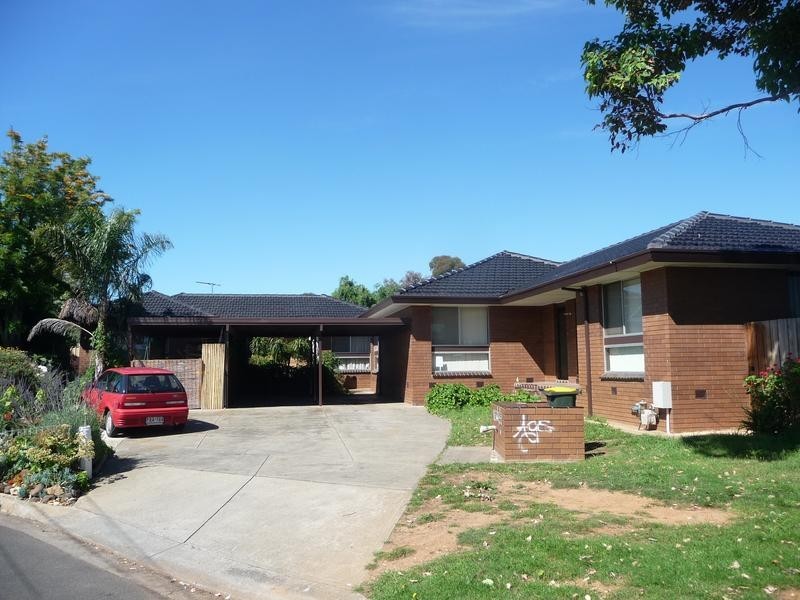 2/4 Nebo Court, Werribee VIC 3030