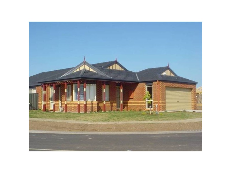 11 Mundi Crescent, Wyndham Vale VIC 3024