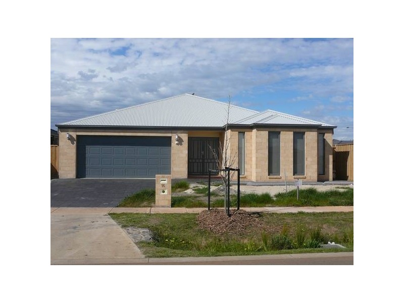 16 Frogmouth Court, Truganina VIC 3029