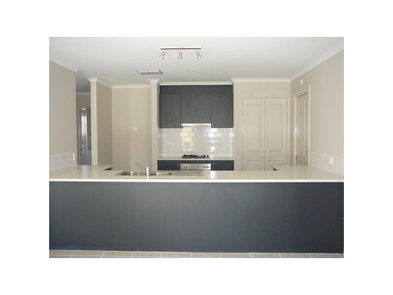 16 Frogmouth Court, Truganina VIC 3029